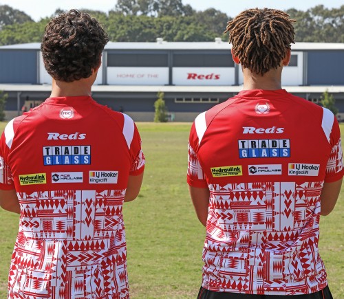 Hydraulink sponsors pull on jerseys to support State High School pupils’ self-funded League and cultural tour 