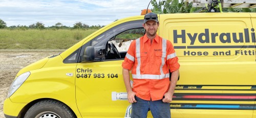 Can-do 24/7 service earns Hydraulink franchisee Chris Sheather plaudits  from Far North Qld customers